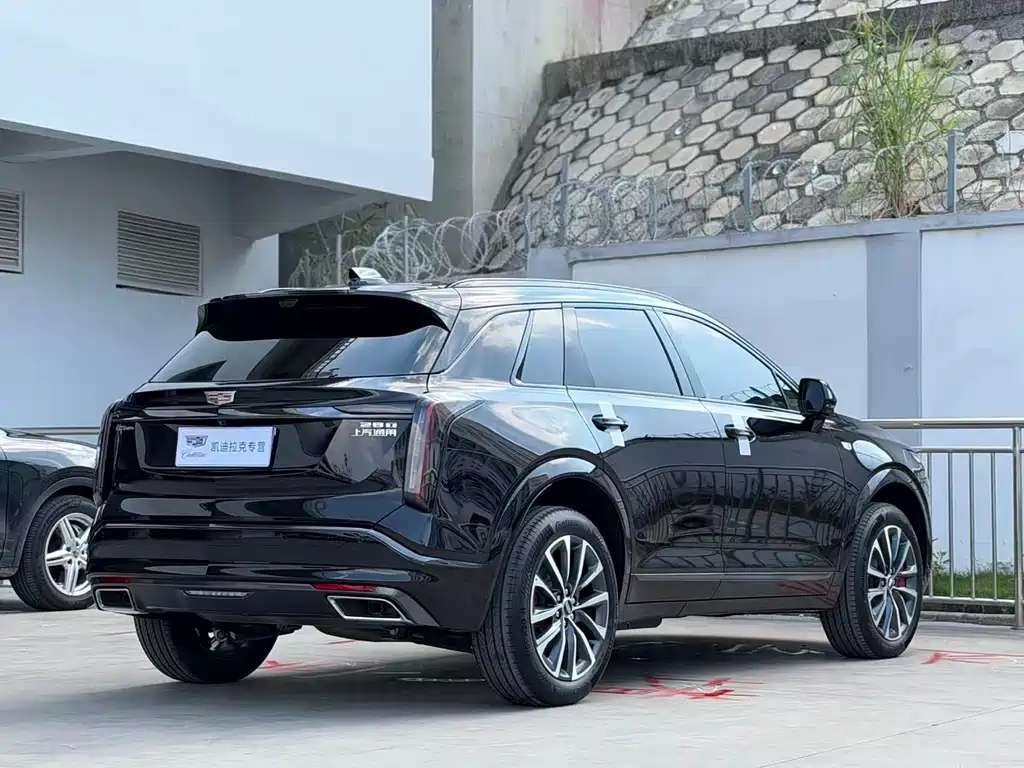 Cadillac XT5 — фото 5