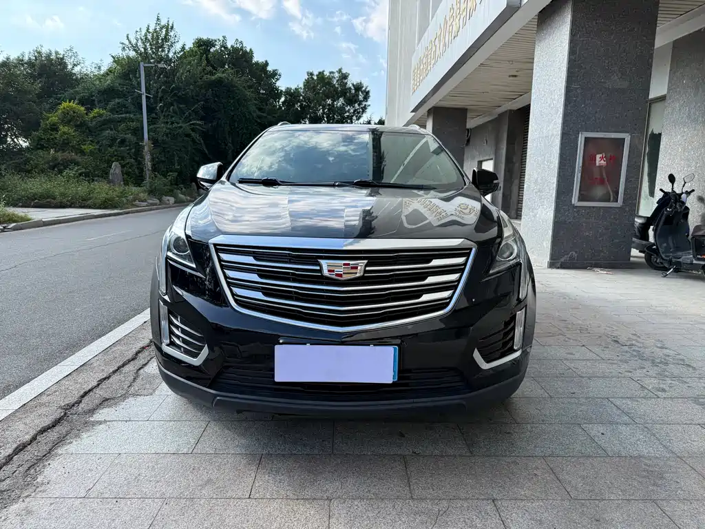 Cadillac XT5 — фото 2