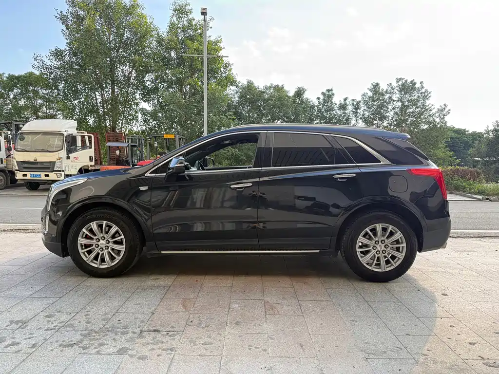 Cadillac XT5 — фото 3