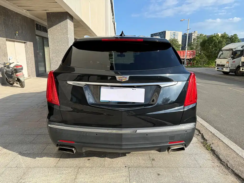 Cadillac XT5 — фото 5