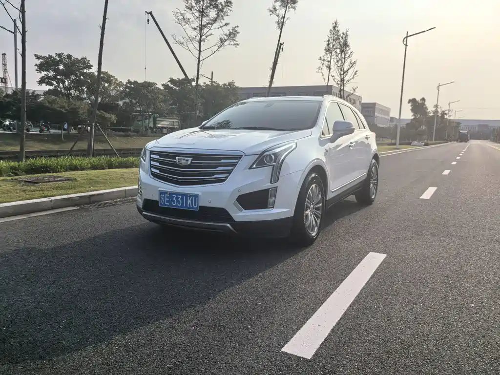 Cadillac XT5 — фото 2