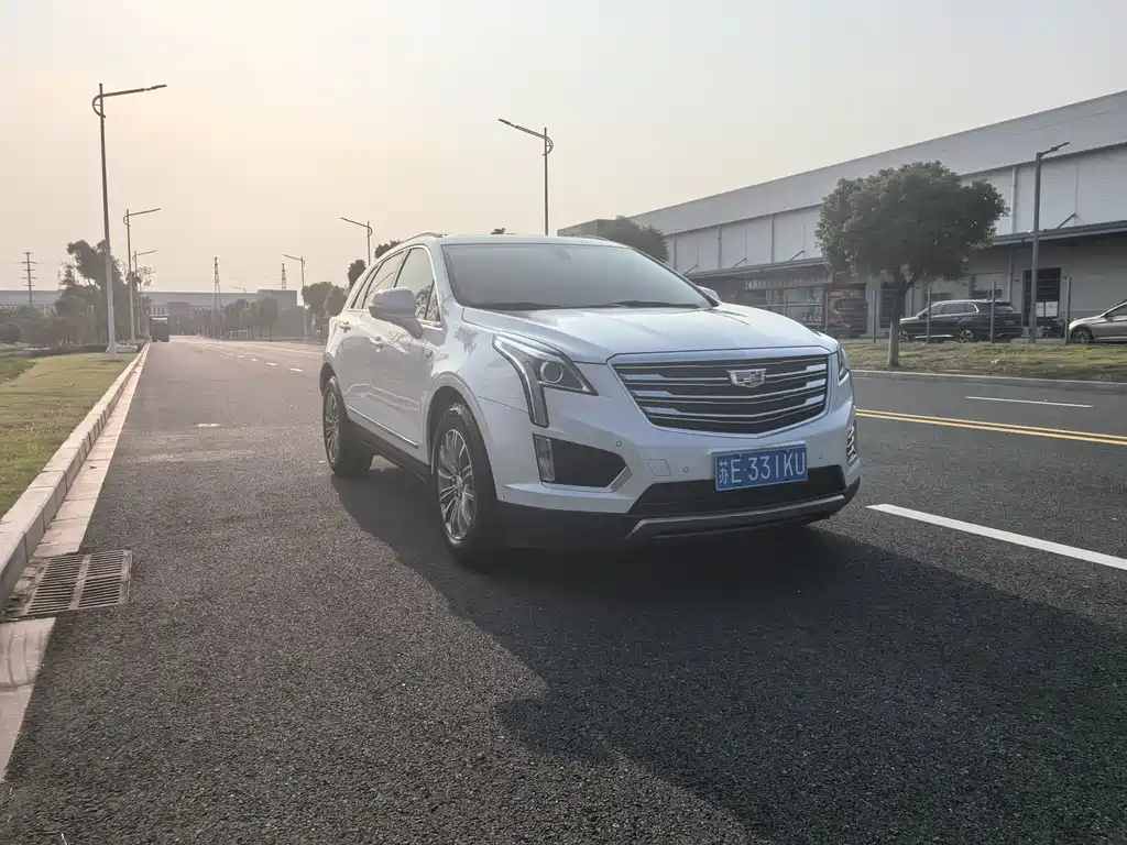 Cadillac XT5 — фото 3
