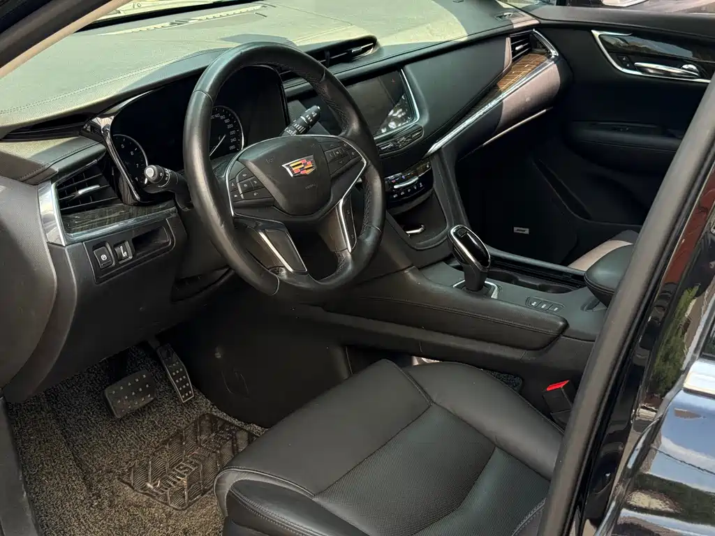 Cadillac XT5 — фото 5