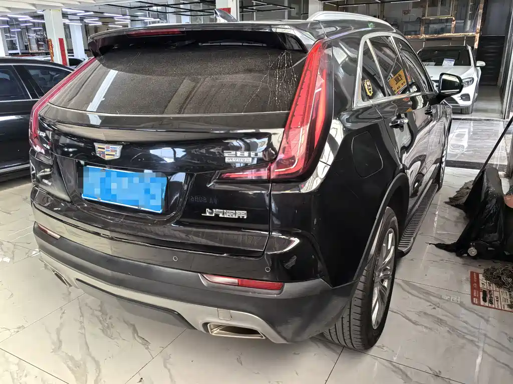 Cadillac XT4 — фото 6