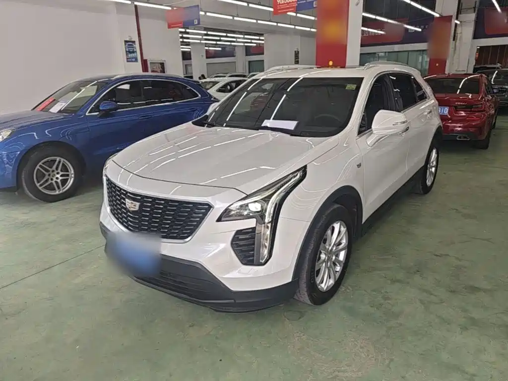 Cadillac XT4 — фото 2