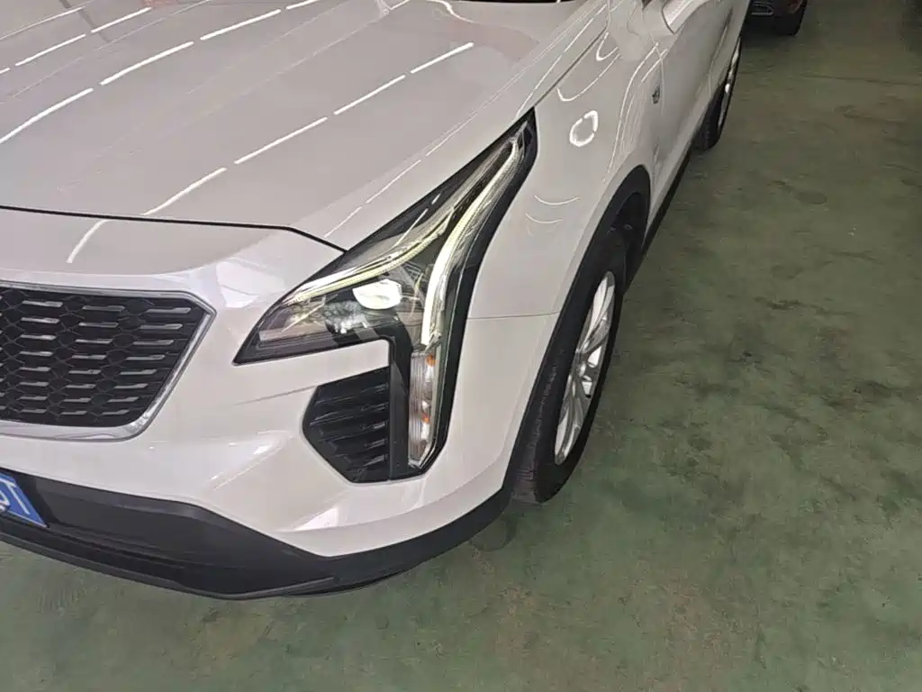 Cadillac XT4 — фото 24
