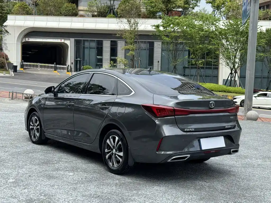 Changan Eado — фото 11