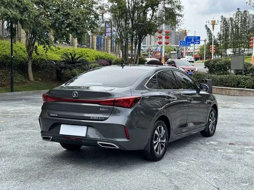 Changan Eado — фото 9