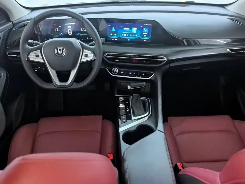 Changan Eado — фото 10