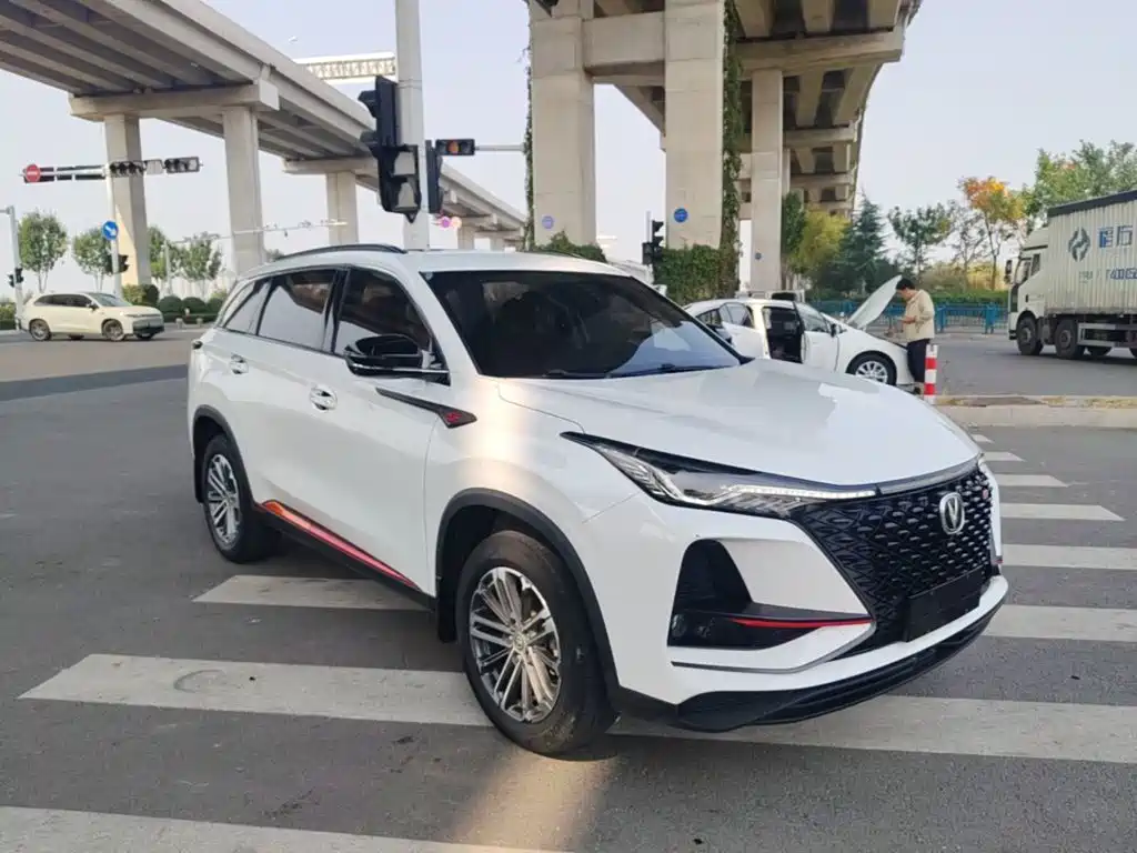 Changan CS75 PLUS — фото 4