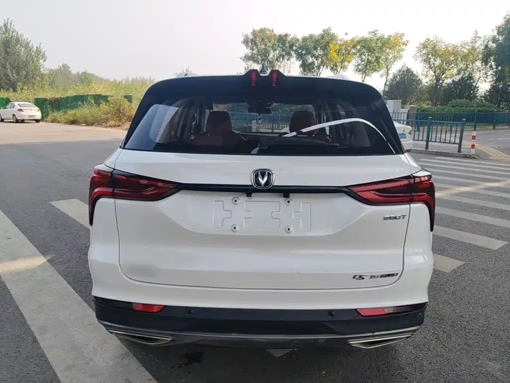 Changan CS75 PLUS — фото 6