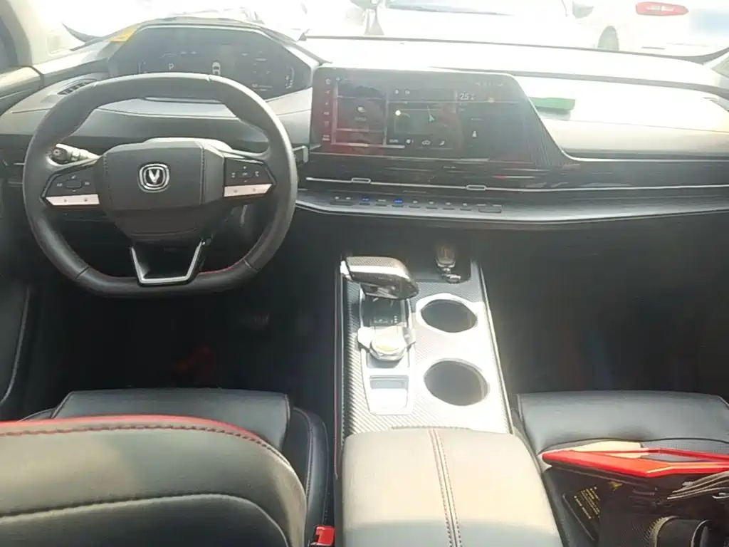 Changan CS55PLUS — фото 10