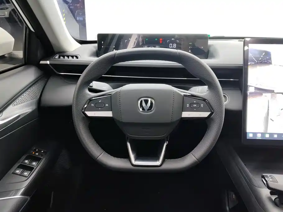 Changan Eado — фото 15