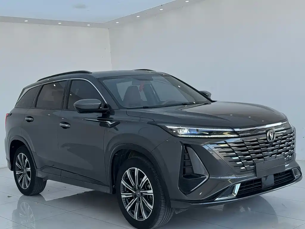 Changan CS75 PLUS — фото 3