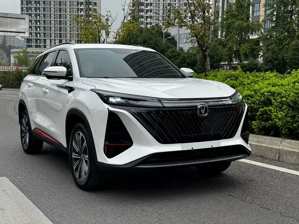 Changan CS75 PLUS — фото 3
