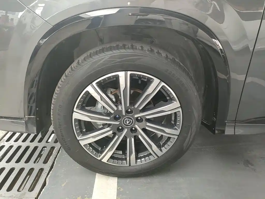 Changan CS75 PLUS — фото 23