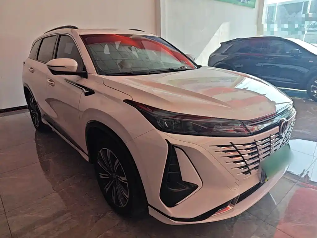 Changan CS75 PLUS — фото 4