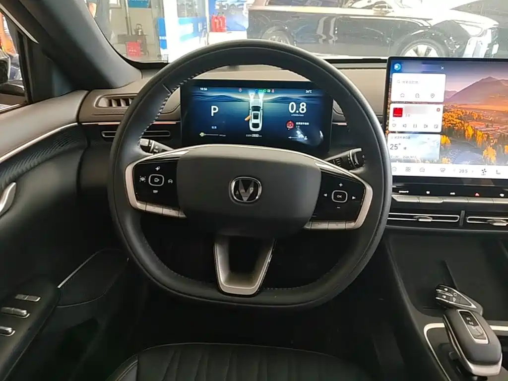 Changan Eado — фото 11