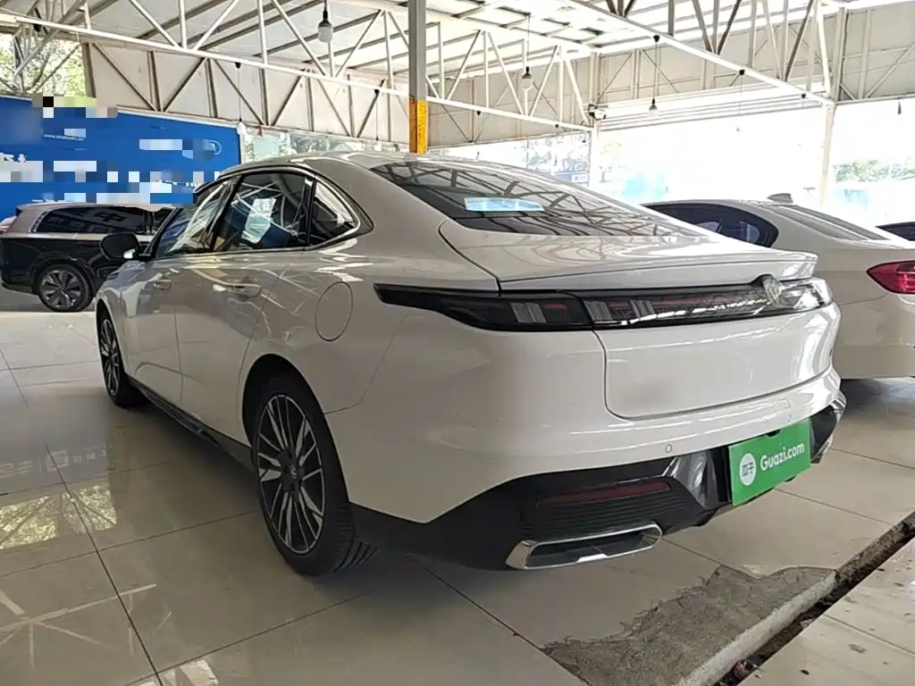 Changan Eado — фото 5
