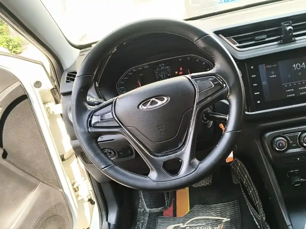 Chery Tiggo 3x — фото 11