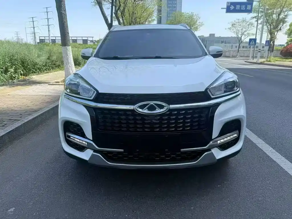 Chery Tiggo 8 — фото 2