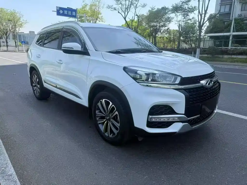 Chery Tiggo 8 — фото 3