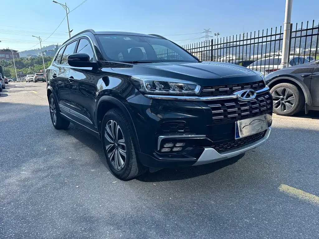 Chery Tiggo 8 — фото 3