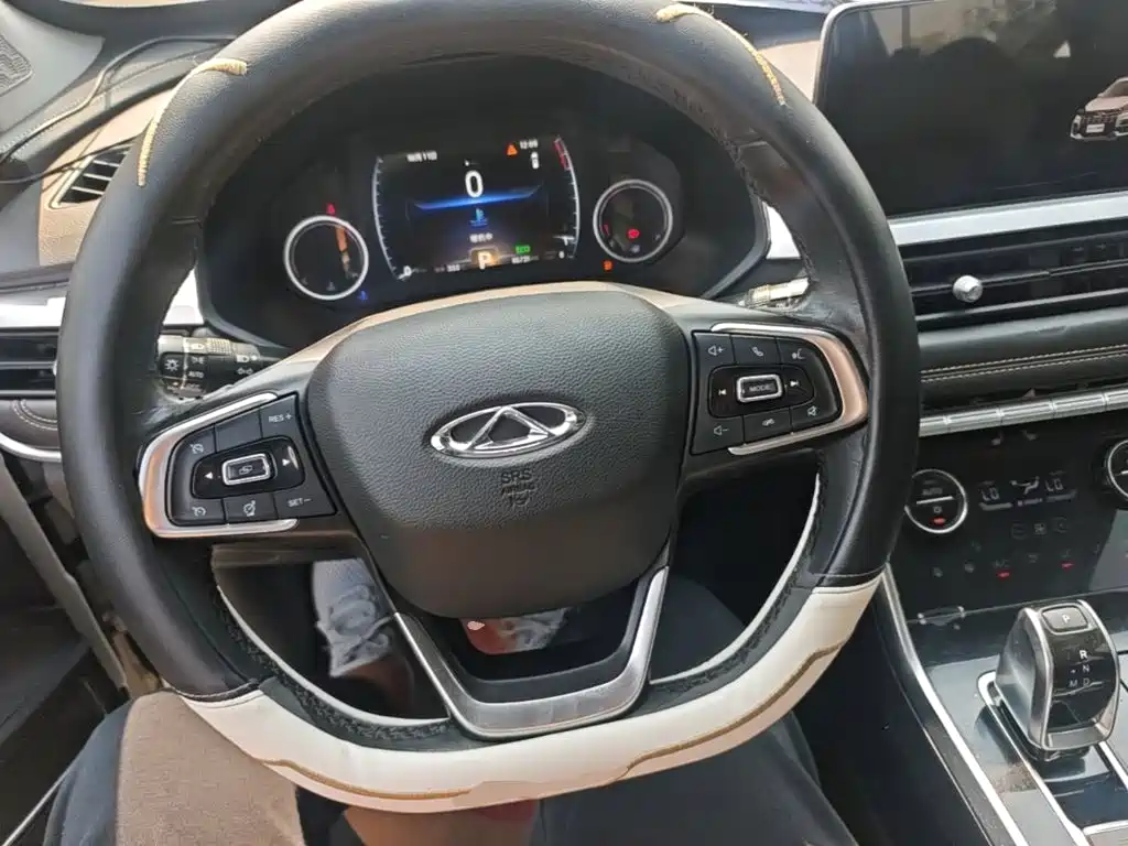 Chery Tiggo 8 — фото 11