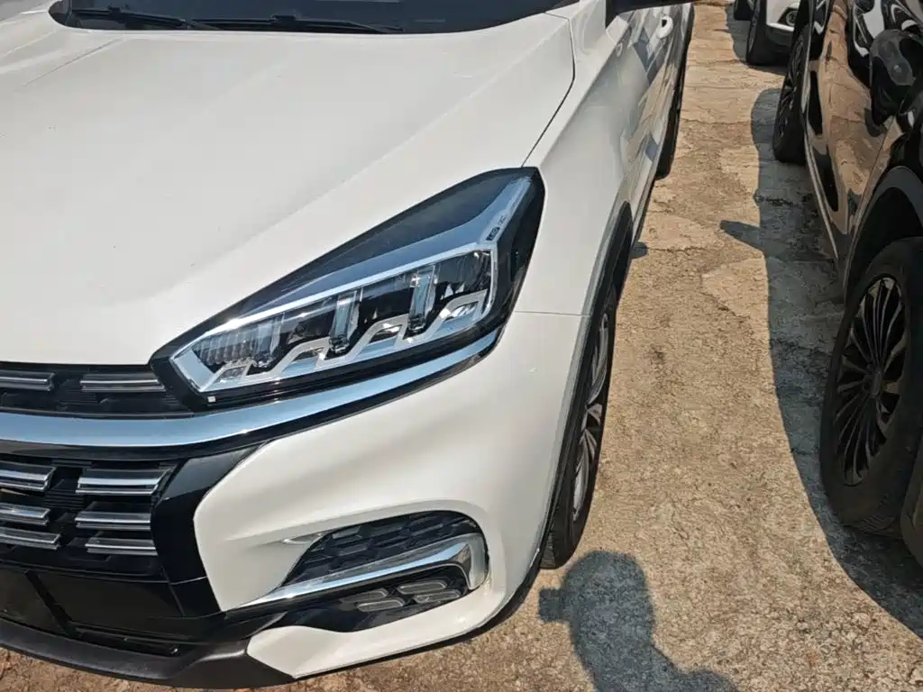 Chery Tiggo 8 — фото 24