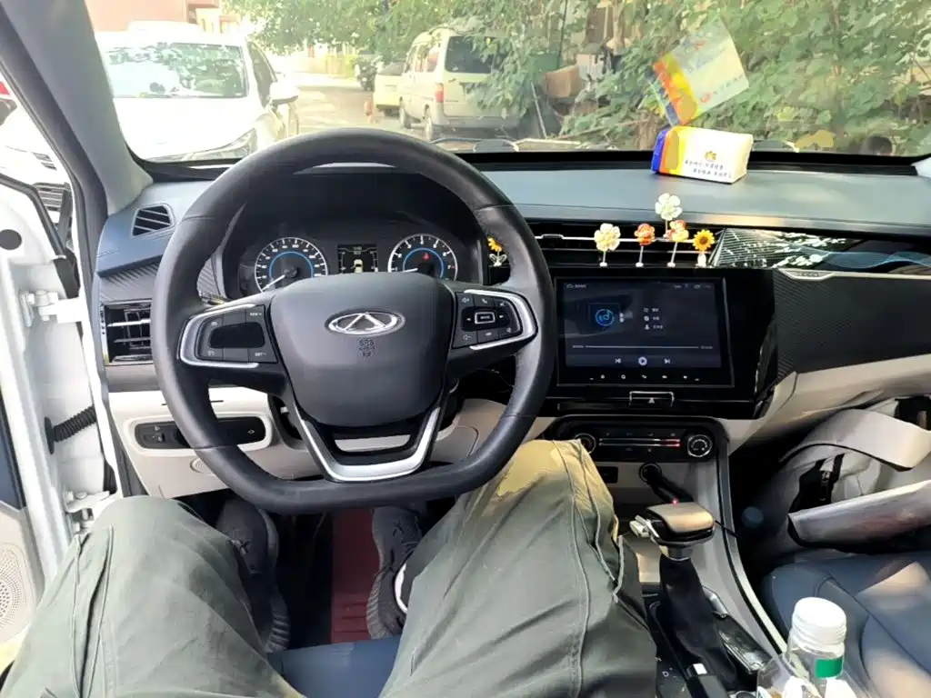 Chery Tiggo 3x — фото 10