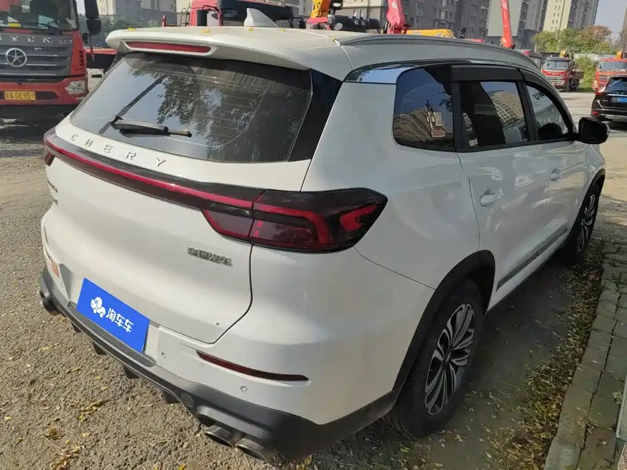 Chery Tiggo 8 — фото 3