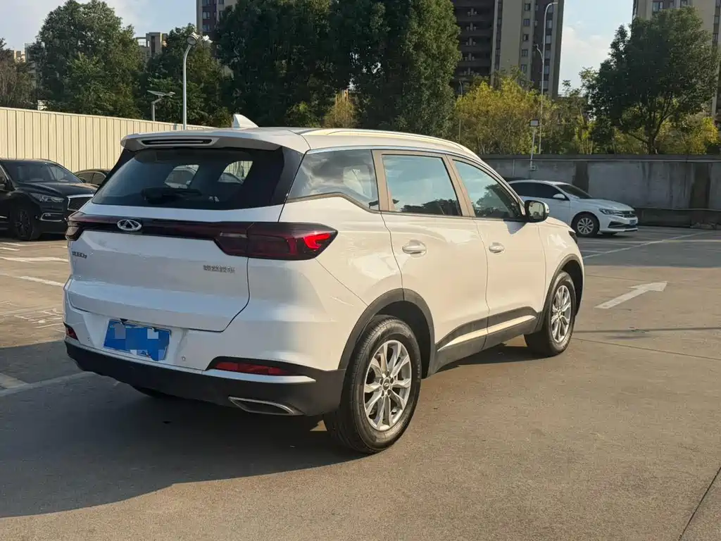 Chery Tiggo 7 — фото 12