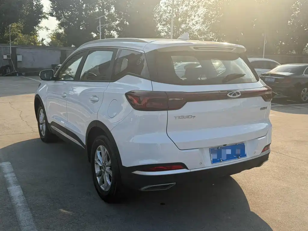 Chery Tiggo 7 — фото 10