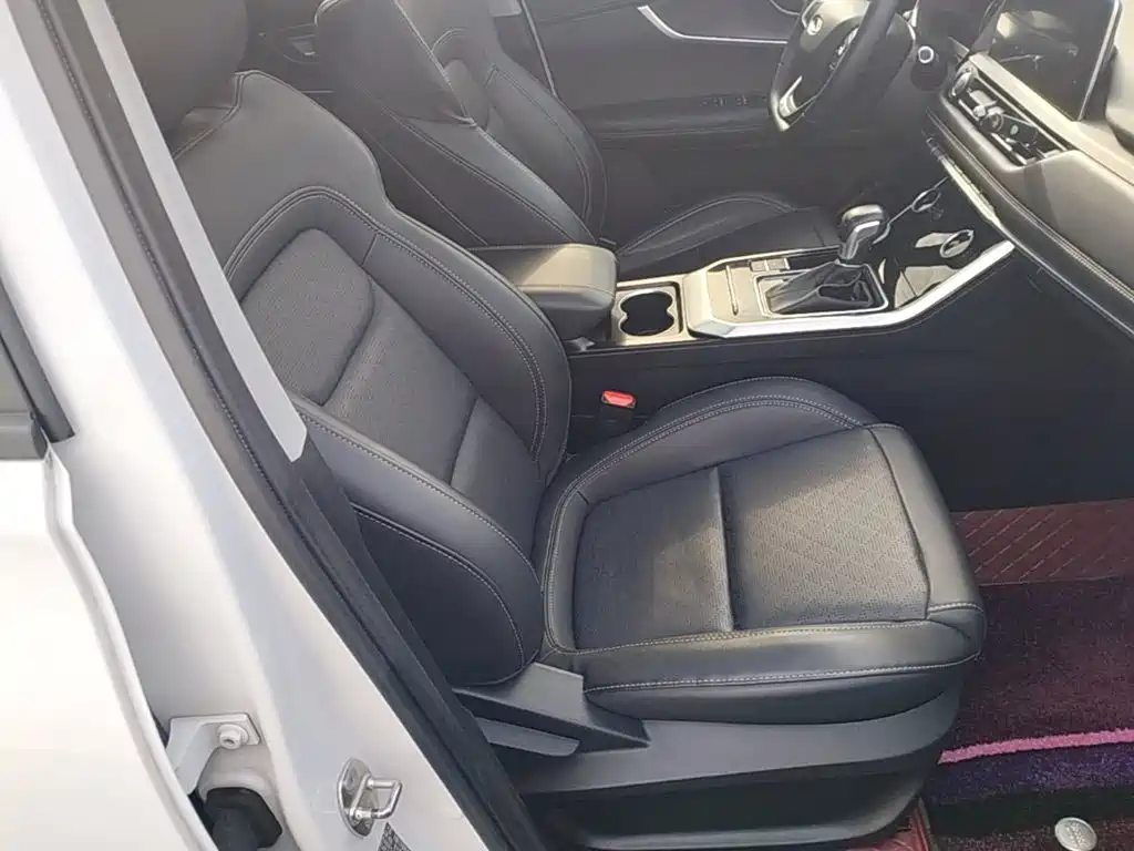 Chery Tiggo 8 — фото 25