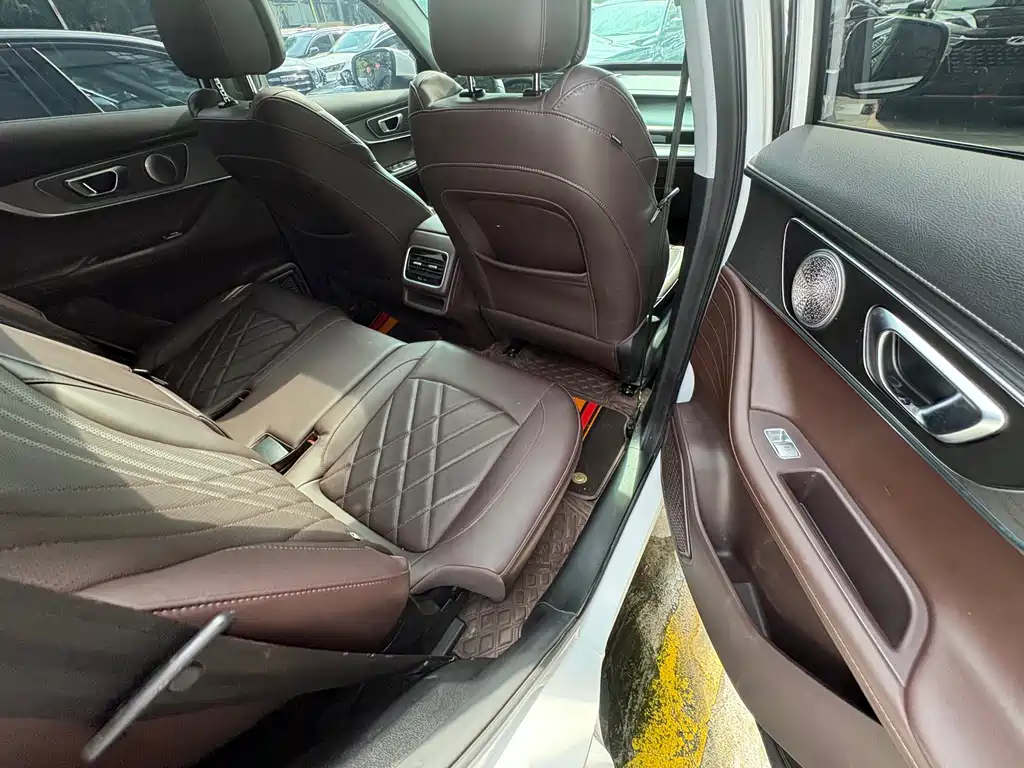 Chery Tiggo 8 PLUS — фото 8