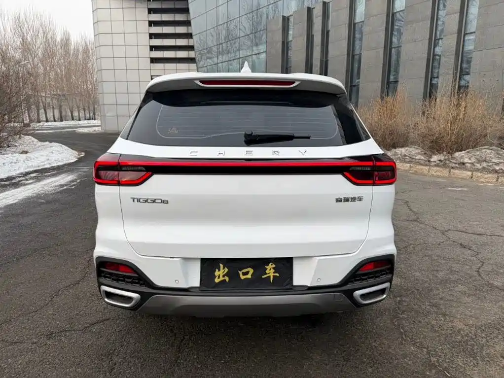 Chery Tiggo 8 — фото 4