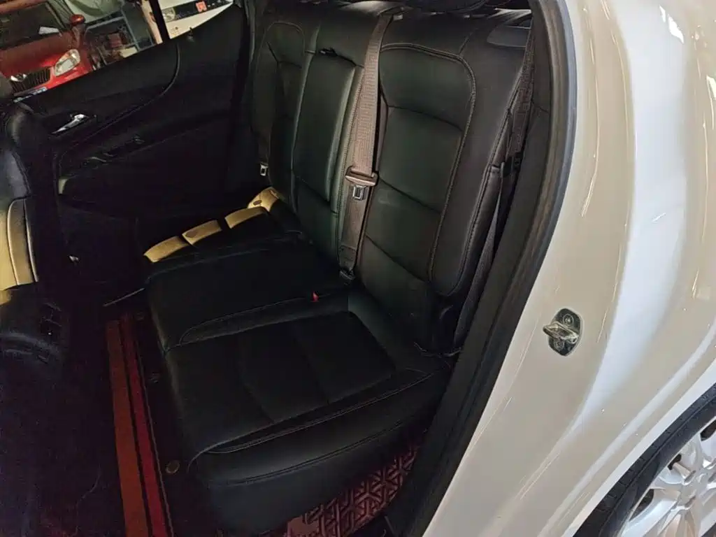 Chevrolet Equinox — фото 17