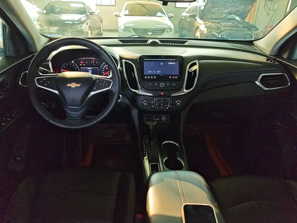 Chevrolet Equinox — фото 10