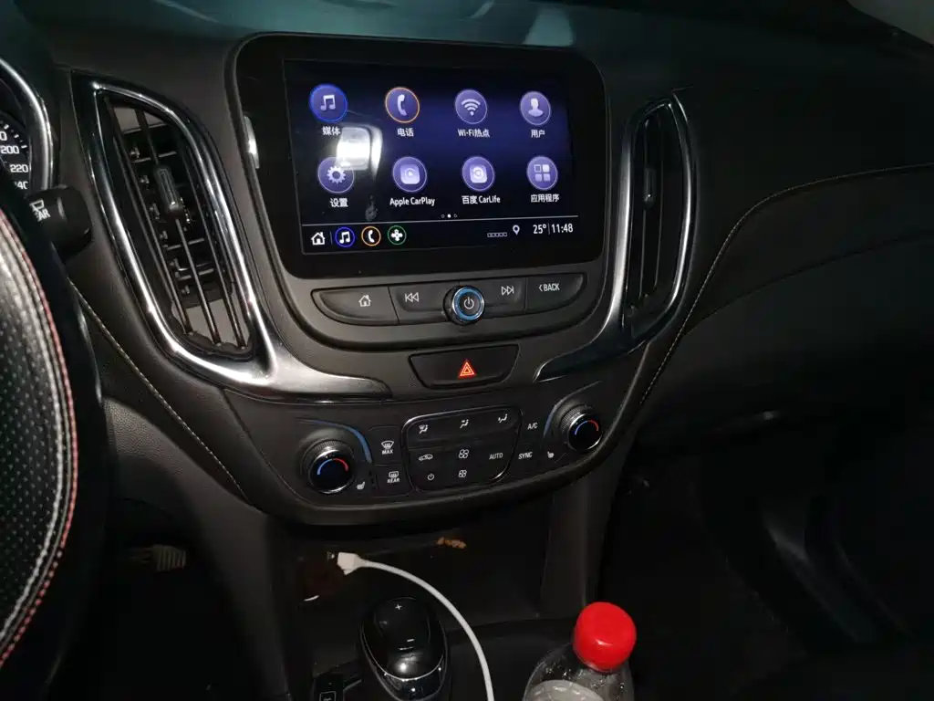 Chevrolet Equinox — фото 14