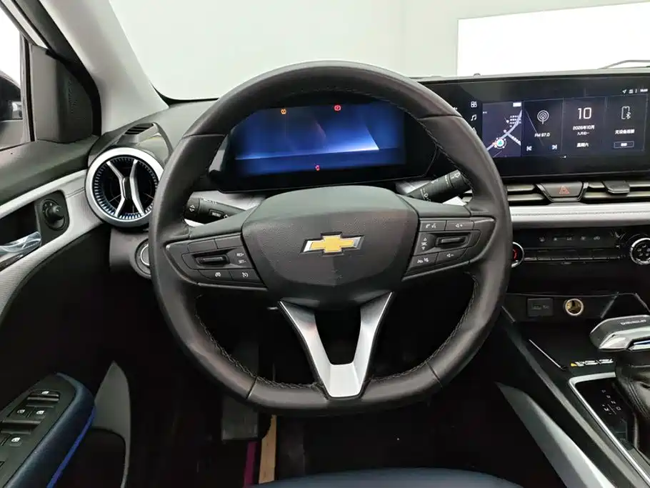 Chevrolet Monza — фото 15
