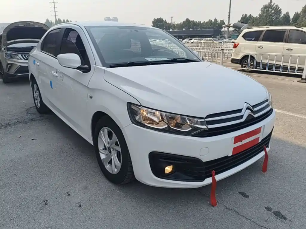 Citroen Elysee — фото 4