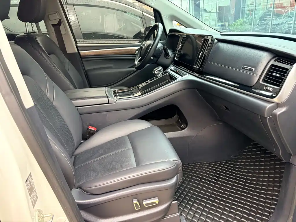 GAC Motor Trumpchi M8 — фото 9