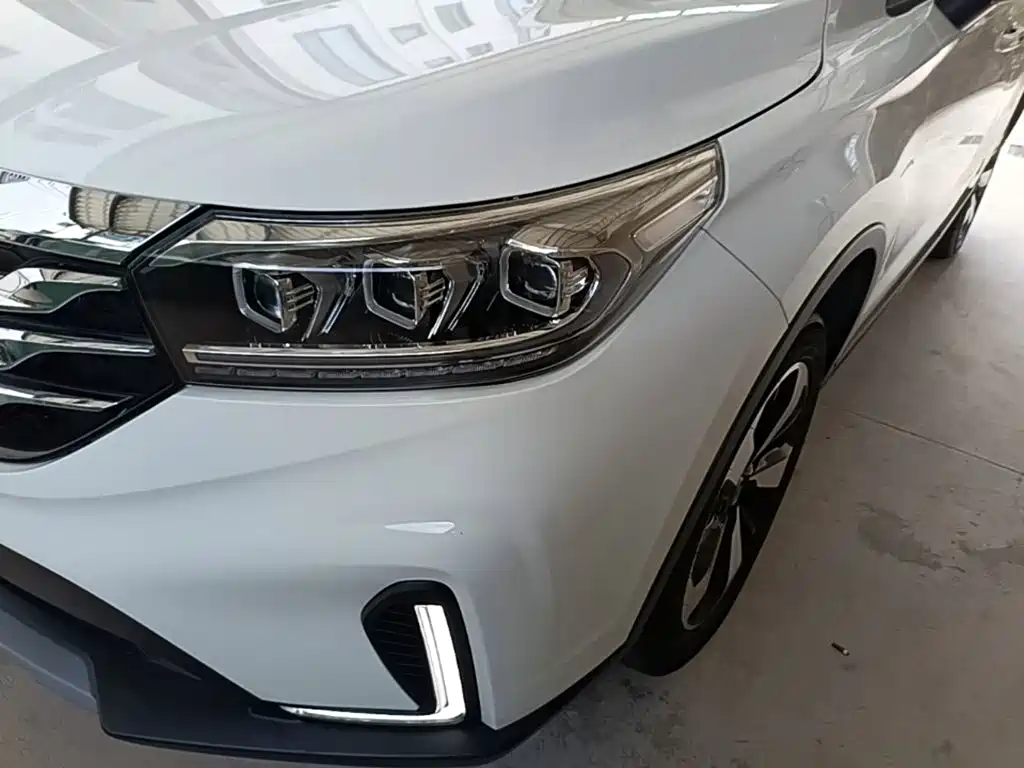 GAC Motor Trumpchi GS4 — фото 24