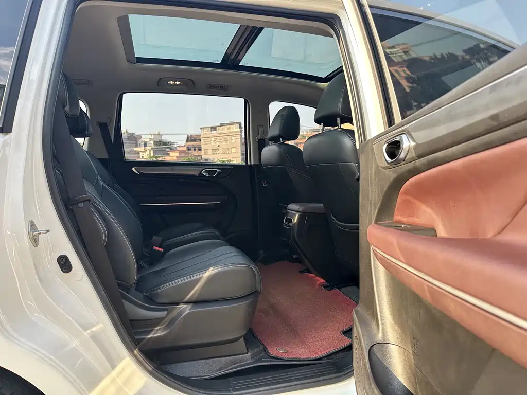 GAC Motor Trumpchi M6 — фото 15