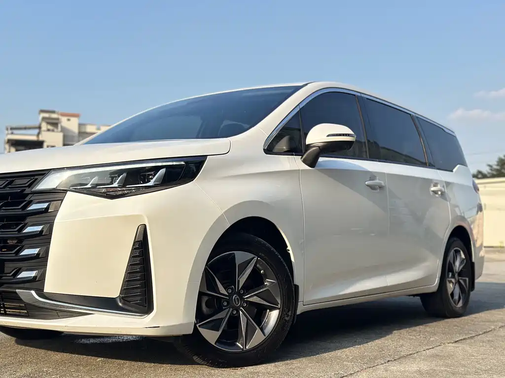 GAC Motor Trumpchi M6 — фото 8