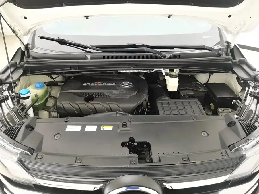 GAC Motor Trumpchi M6 — фото 10