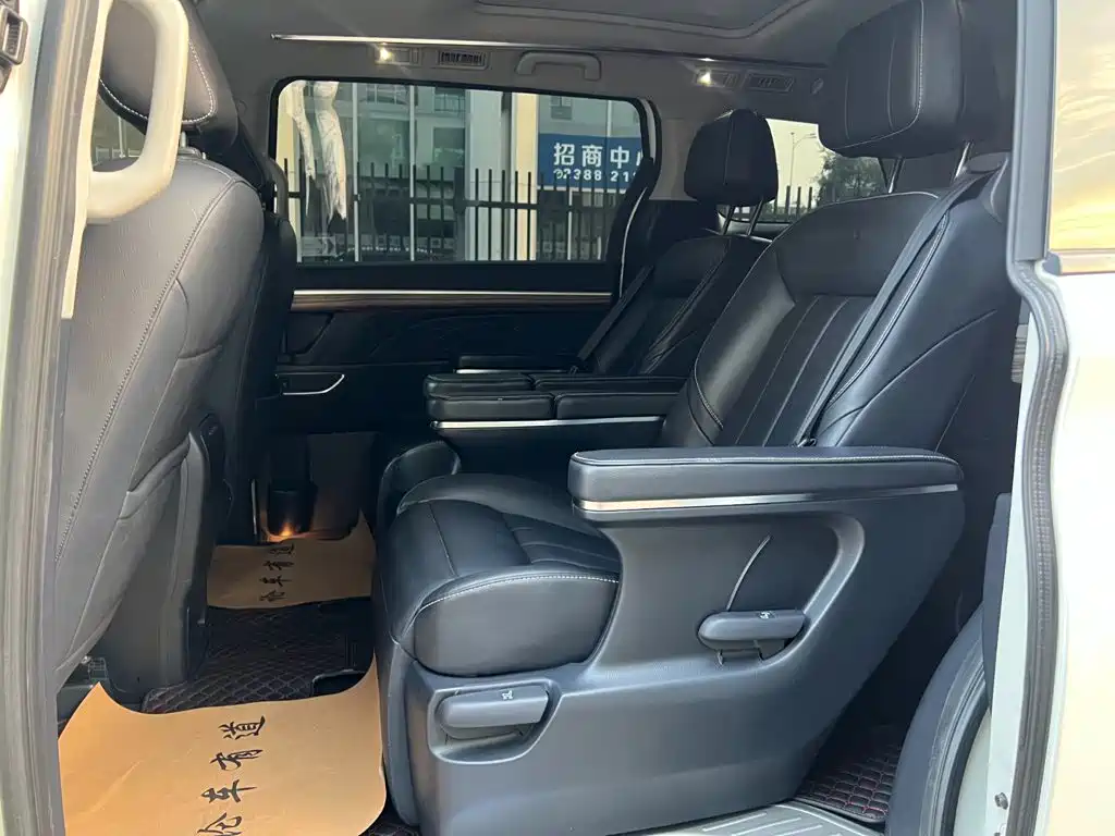 GAC Motor Trumpchi M8 — фото 4