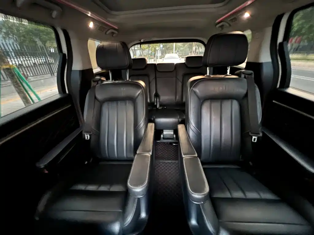 GAC Motor Trumpchi M8 — фото 31