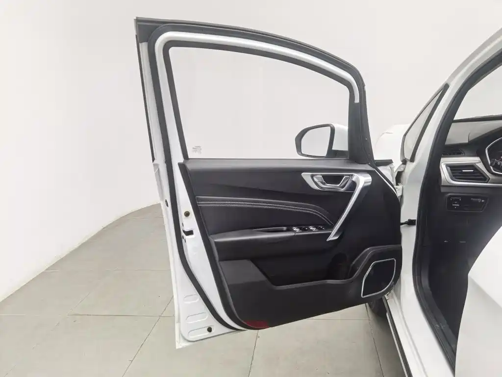 Geely Vision X3 — фото 8
