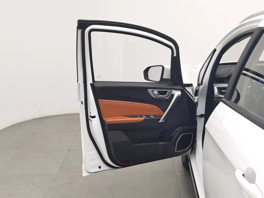 Geely Vision X3 — фото 8